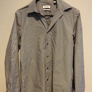 Calvin Klein Slim Fit Dress Shirt - Small 32/33